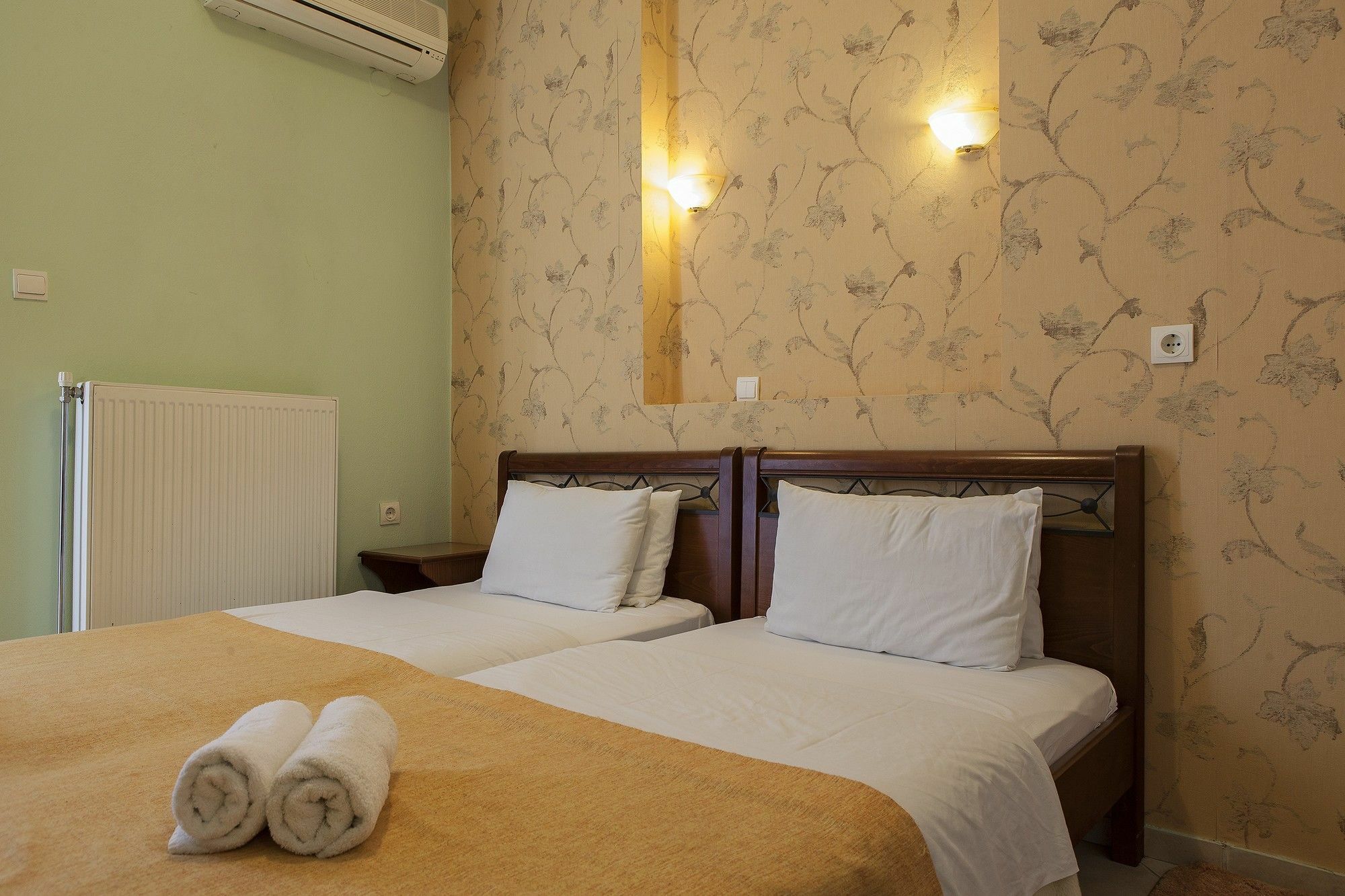 Nantin Hotel Ioannina Exterior photo